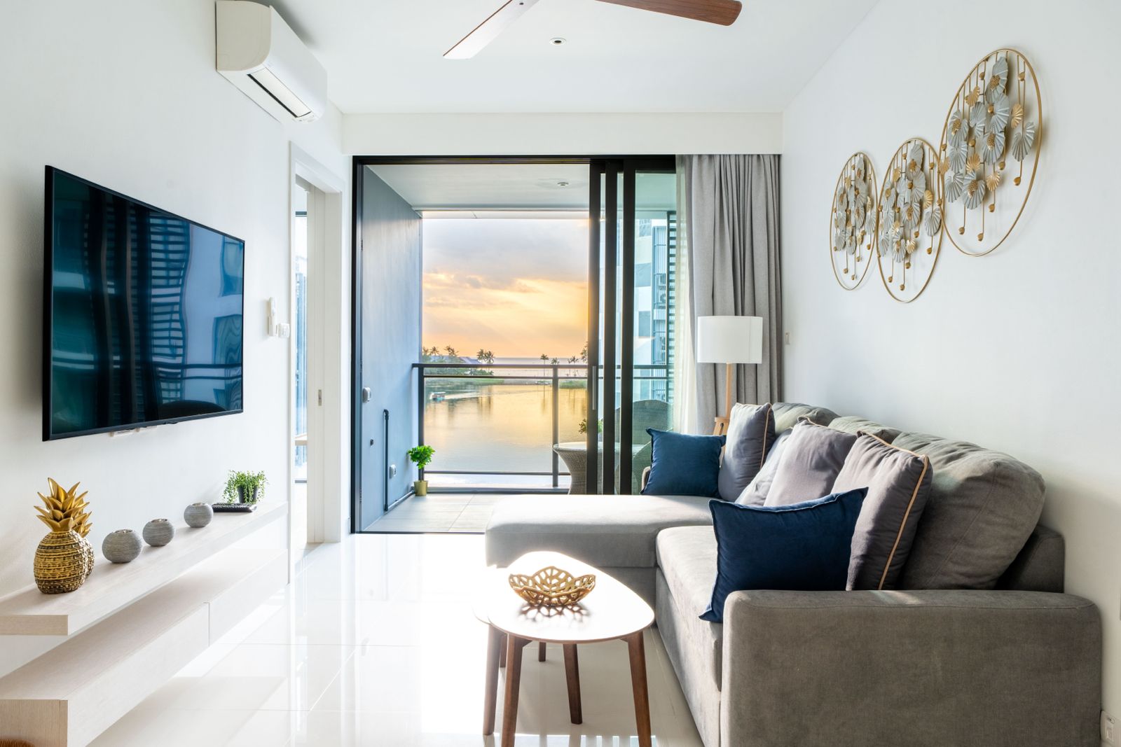 Однокомнатные апартаменты с видом на море в Cassia Residence