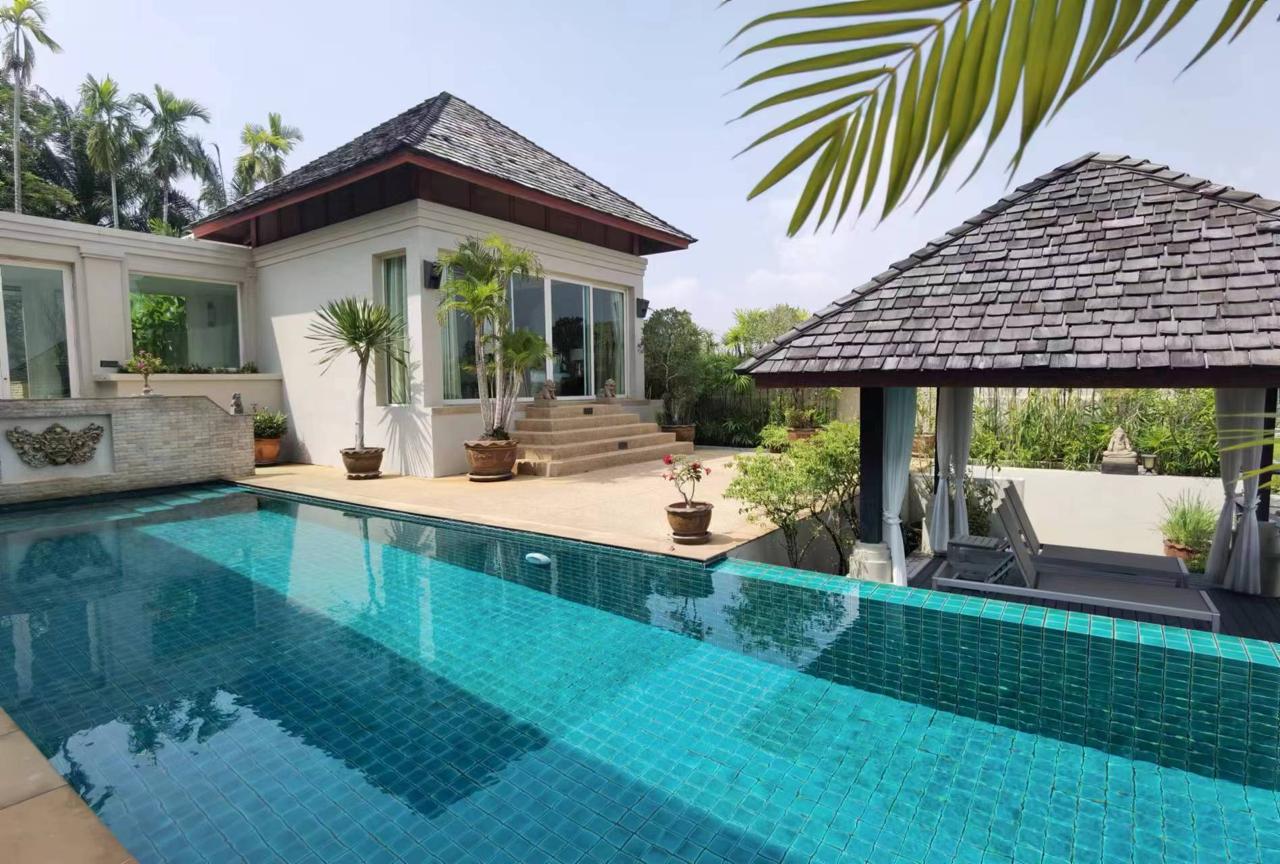 Вилла в The Pavilions Phuket на вершине холма с Захватывающим Видом
