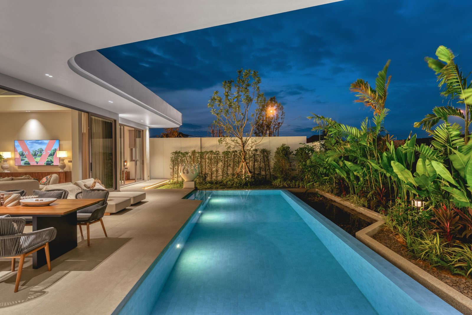 Manor Phuket Villas — современная гармония роскоши и уединения